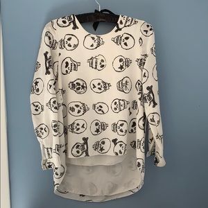 Skulls blouse size m
